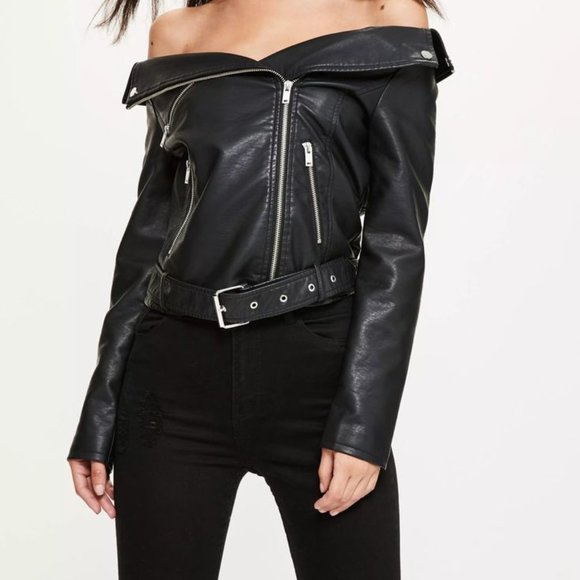 BB Dakota Jackets & Blazers - BB Dakota Vintage Black Pleather Off-The-Shoulder Moto Biker Jacket Y2K sz L